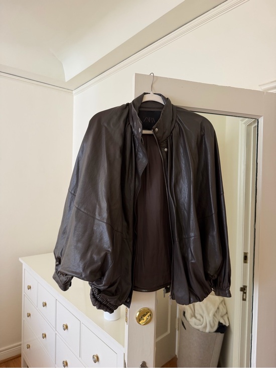 Zara Jackets & Blazers - Zara Chocolate Brown Leather Bomber